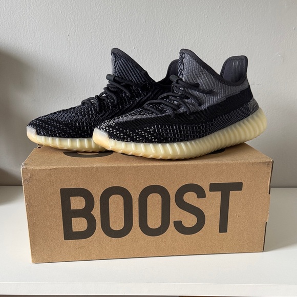 Adidas Yeezy Boost 350 V2 - Carbon - 11